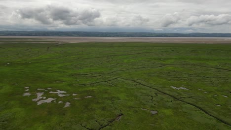 Drohne-Fliegt-Von-Wirral-In-Richtung-Der-Walisischen-Küste