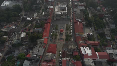 Mexiko,-Xilitla-Städtische-Infrastruktur-Luftaufnahme-Von-Oben-Nach-Unten-Stadtbild-Gebäude