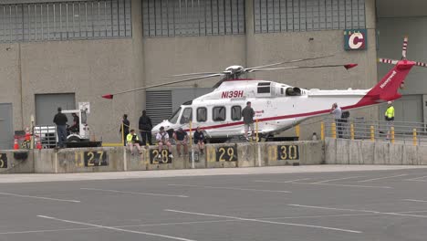 Taxis-En-Helicóptero-De-Augusta-Westland-Hasta-La-Puerta