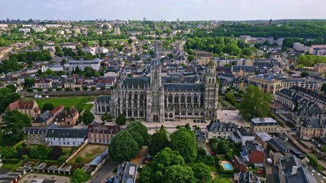 Evreux-Cathedral,-Normandy-in-France.-Aerial-drone-orbiting