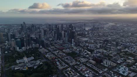 CBD-central-business-district-and-Fitz-Roy-area-at-sunset,-Melbourne-in-Australia