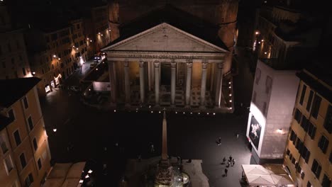 Antikes-Römisches-Pantheon-Bei-Nacht---Piazza-Della-Rotunda