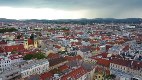 Drone-image-of-the-city-of-Vienna-on-a-cloudy-day