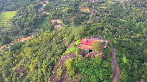 Imágenes-Aéreas-Del-Templo-De-Narahari-Parvatha-Hill