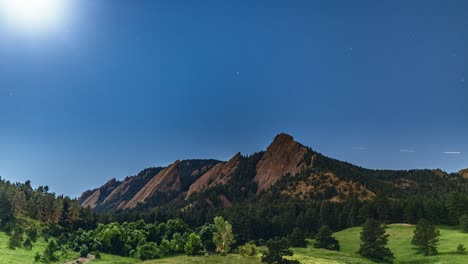 Chautaqua-Nachthimmel-Berg-Zeitraffer---Boulder-Colorado