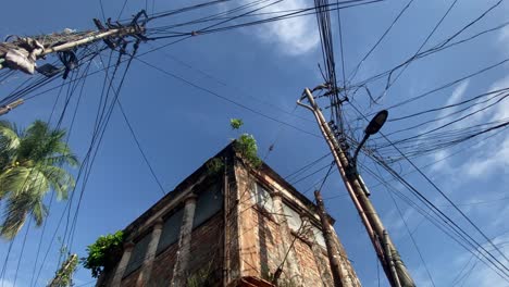 ruins-of-ancient-building-in-Old-Dhaka,-Bangladesh-capital