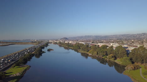 Luftaufnahme-Einer-Drohne-über-Berkeley,-San-Francisco