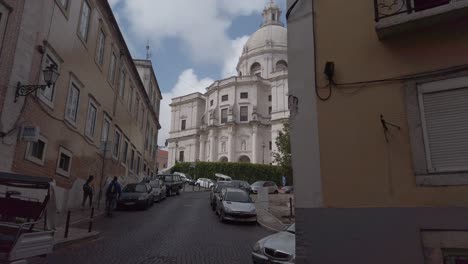 Schiebebild-Der-Kirche-Santa-Engracia-In-Lissabon,-Portugal