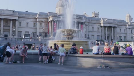 Trafalgar-Square,-London,-England---July-2022,-Panning-Video-Shot-of-Trafalgar-Square