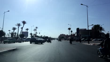 Viaje-En-Taxi-En-La-Ciudad-De-Marrakech