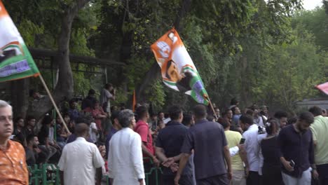 Partidarios-Del-Partido-Del-Congreso-Celebrando-La-Victoria-Electoral-De-La-Lok-Sabha-En-La-Sede-Del-Partido-Del-Congreso-En-Nueva-Delhi