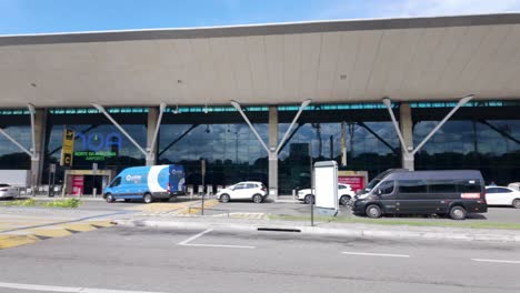 Panoramic-frontal-view-of-North-Amazon-Airport-in-Belém,-Brazil