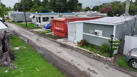 Low-income-mobile-homes-in-poor-district-of-Fort-Myers