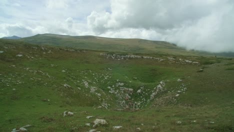 Backpacking-Durch-Lago-Naki:-Ein-Wildnis-Erlebnis-Im-Kaukasischen-Hochland