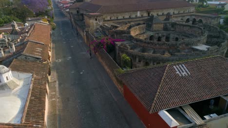 Explore-the-circular,-arched-structure-of-Las-Capuchinas,-providing-living-quarters-for-residents-long-time-ago