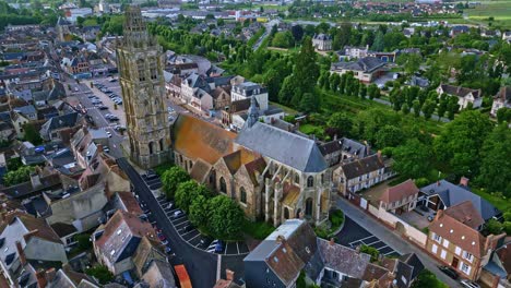 Approaching-aerial-movement-about-the-Church-of-the-Madeleine-of-Verneuil-sur-Avre,-France