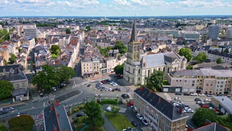 Aerial-view-about-the-Eglise-Saint-Laud-church-and-its-closest-environment,-Angers,-France