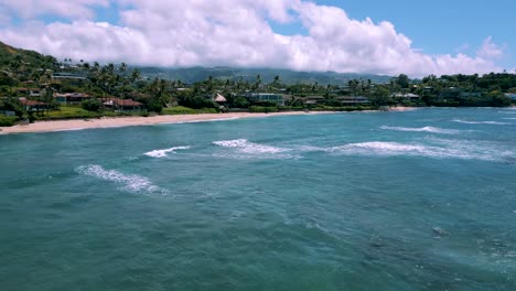 Vista-De-La-Playa-Cromwells-En-Kahala,-Oahu,-Hawái