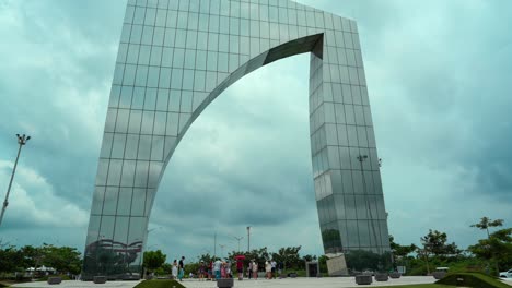 Monumento-Time-lapse-Aleta-De-Tiburón