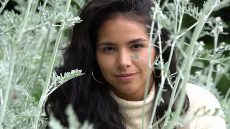 Woman-with-deep-look-sending-air-kiss,-portrait-view