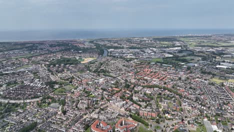 Edificio-Residencial-En-Forma-De-Flor,-De-Bloem,-Países-Bajos,-Rijnsburg