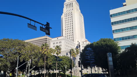 Los-Angeles-City-Hall-Building-and-Tower-on-Hot-Sunny-Day,-California-USA