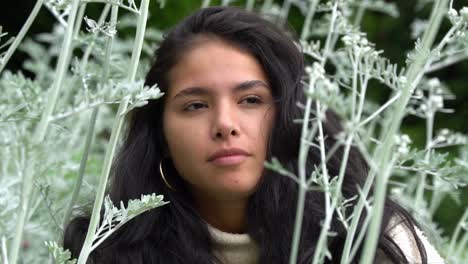 Beautiful-woman-model-in-jungle,-portrait-view