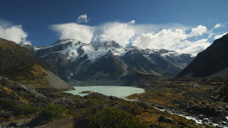 Lago-De-Deshielo-De-Glaciares-En-El-Parque-Nacional-Mont-Cook,-Nueva-Zelanda:-Vista-Panorámica