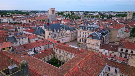 Approaching-aerial-movement-to-the-Hotel-de-ville-city-hall,-La-Rochelle,-France