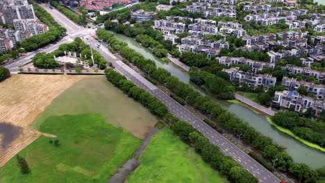 Paisaje-Urbano-Oficina-Moderna-Edificio-De-Negocios-Centro-Financiero-Edificios-Altos-Rascacielos-Bienes-Raíces