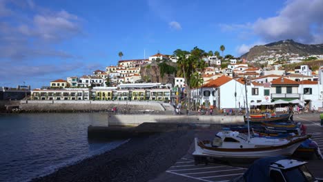 Camara-De-Lobos,-Isla-De-Madeira,-Portugal