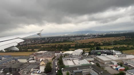 Flight-landing-at-Frankfurt-Airport-in-Germany