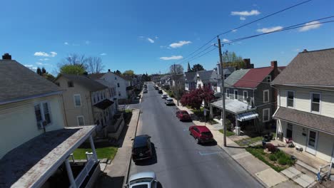 Charming-street-with-houses-and-homes-in-american-city