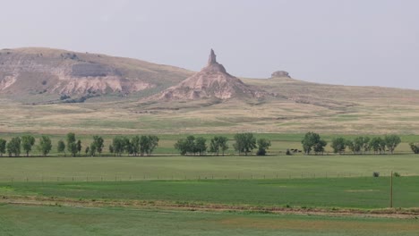 Aerial-view-approaching-Chimney-Rock-National-Historic-Site-in-Nebraska