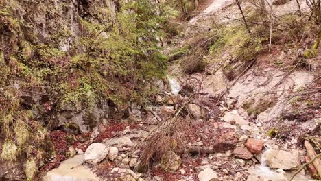 Schöne-Aussicht-Auf-Den-Königssee-Wasserfall-In-Der-Nähe-Der-Stadt-Berchtesgaden-In-Den-Bayerischen-Alpen,-Deutschland