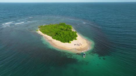 Small-Tropical-Island-Of-The-Caribbean-Sea,-Morrocoy-National-Park,-Venezuela---Aerial-Shot