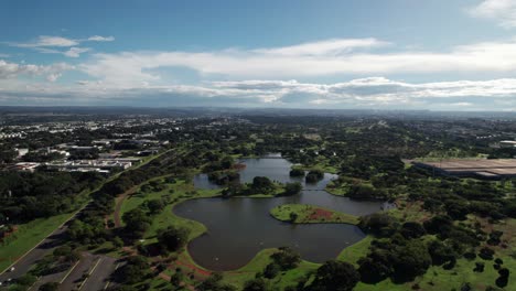 Luftaufnahme-Des-Stadtparks-In-Brasilia