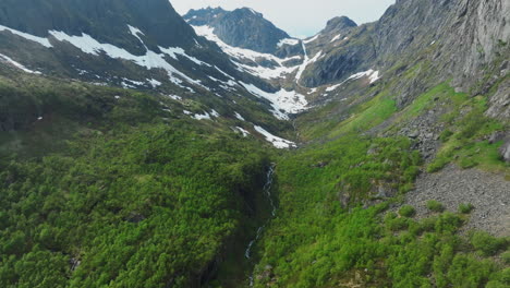 Flying-between-the-mountains-of-the-Lofoten-islands-and-discovering-wonderful-natural-landscapes