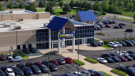 Carmax,-Gebrauchtwagenhändler-Mit-Sitz-In-Den-USA