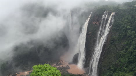 Natural-landscape-with-beautiful-waterfall,-Jog-Falls,-India