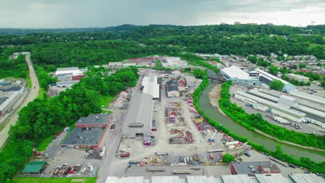 Lager-Und-Produktionsstätten-In-Pittsburgh,-Pennsylvania,-USA