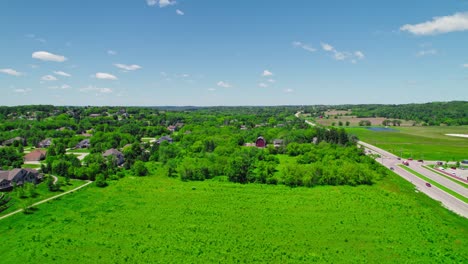 Village-life-in-Sussex,-Wisconsin