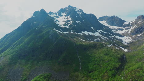 Aerial-view-of-the-great-mountains-of-the-municipality-of-Vestvagoy-on-the-Lofoten-Islands