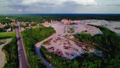 Aerial-shot-of-highway-near-the-Thornton-Quarry,-Illinois,-USA