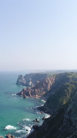 Wunderschöne-Atlantikküste-In-Portugal,-Vertikales-Video