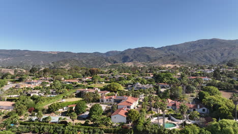 Santa-Barbara-California,-summer-drone-flight