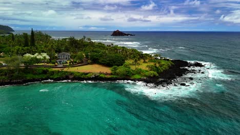 High-Altitude-Views-of-Hamoa-Beach:-Maui’s-Tranquil-Paradise