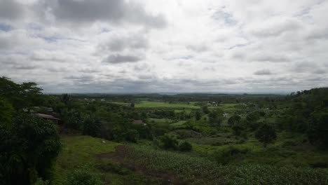 Gran-Angular-De-Las-Tierras-Altas-En-La-Región-De-Dak-Lak-De-Vietnam