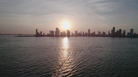 Volar-Hacia-Hoteles-En-Playa-Boca-Grande_cartagen-Colombia