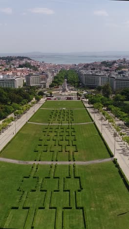 Rotonda-Marqués-De-Pombal.-Vídeo-Vertical-De-Lisboa,-Portugal